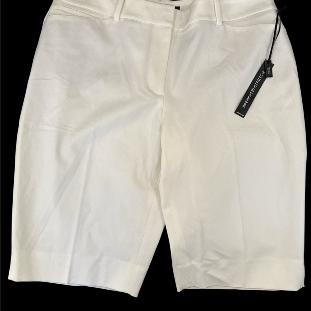 NWT White House Black Market White Tailored Bermuda Shorts